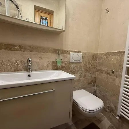 Апартаменты Nel Cuore Di Castel Di Sango-la Casa Di Cristina 6 Posti